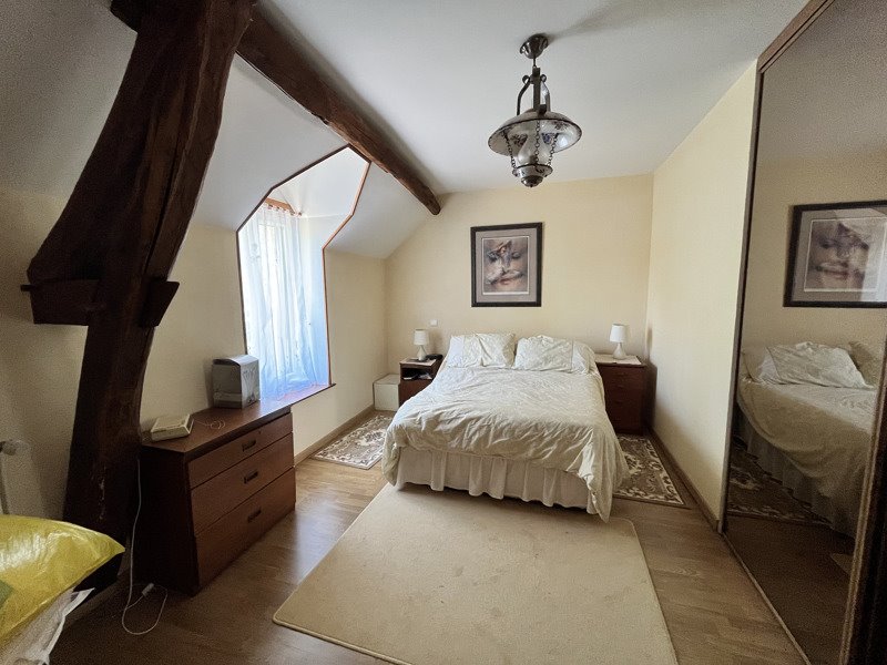 Vente Maison Cluis - 7 pièces -147 m² - (36340)