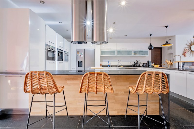 Vente Maison BORDEAUX - 7 pièces -180 m² - (33200)