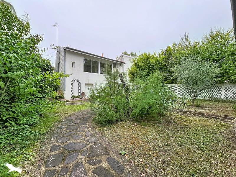 Vente Maison Bordeaux - 5 pièces -165 m² - (33200)