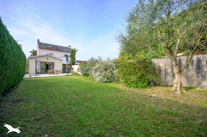 Vente Maison LA ROCHELLE - 7 pièces -190 m² - (17000)