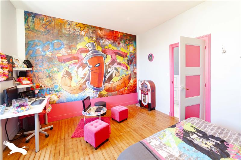 Vente Maison ROUILLAC - 5 pièces -203 m² - (16170)