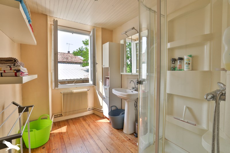 Vente Maison GENAC BIGNAC - 4 pièces -168 m² - (16170)