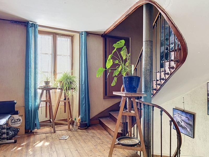 Vente Maison Aigre - 5 pièces -170,5 m² - (16140)