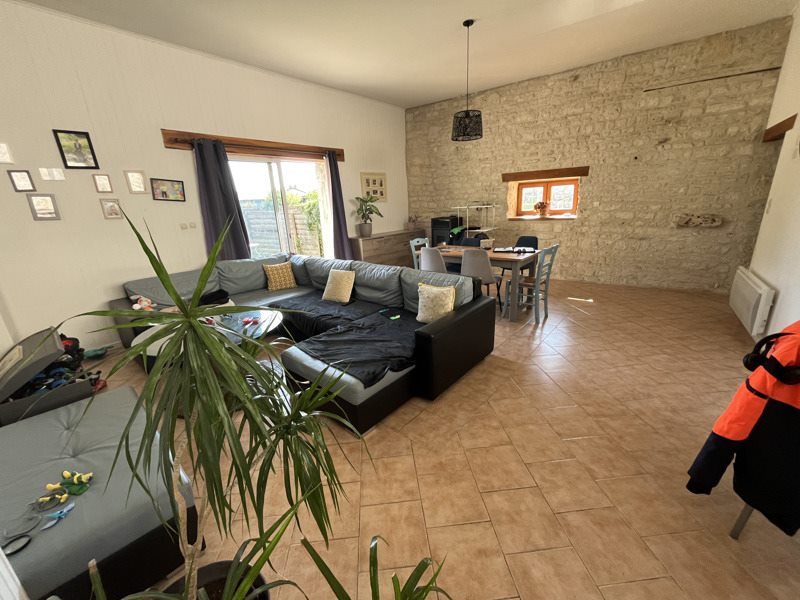Vente Maison VAL D AUGE - 5 pièces -132 m² - (16170)