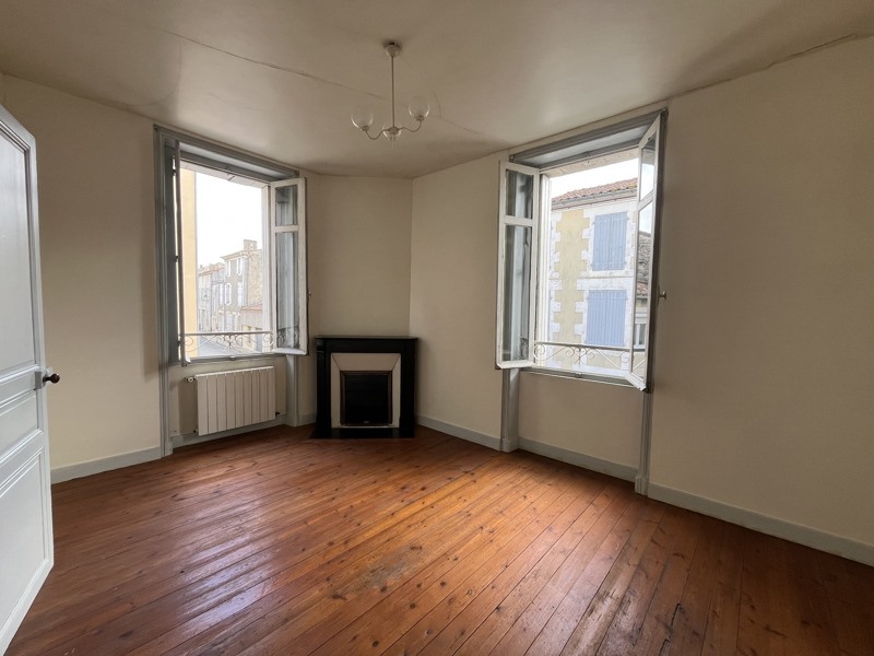 Vente Maison AIGRE - 5 pièces -106 m² - (16140)