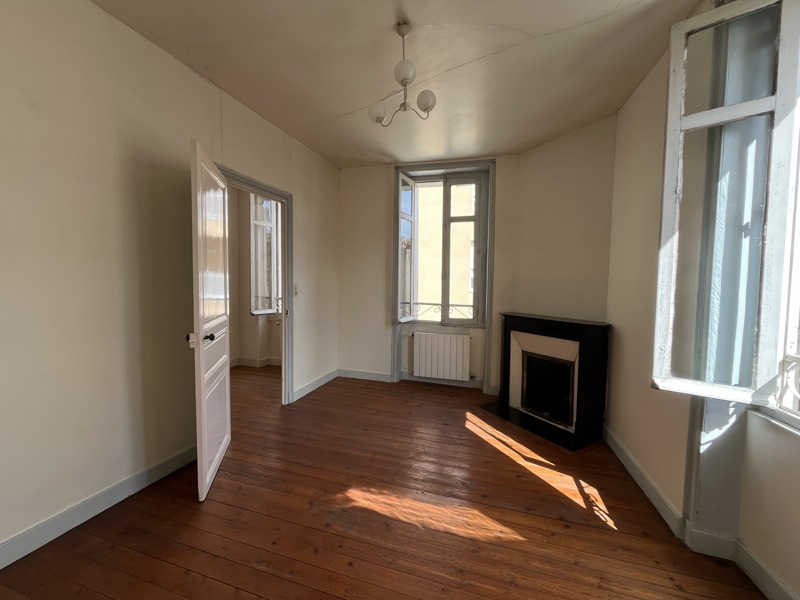 Vente Maison AIGRE - 5 pièces -106 m² - (16140)