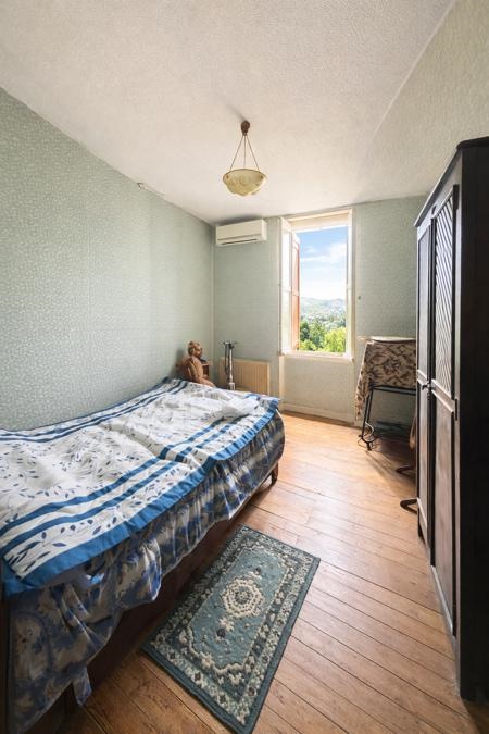 Vente Maison GENAC BIGNAC - 7 pièces -140 m² - (16170)