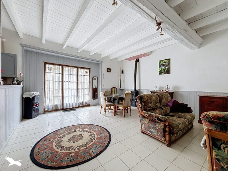 Maison 5 pièces 150 m² · à Aigre · 150 m² · 98 280 €