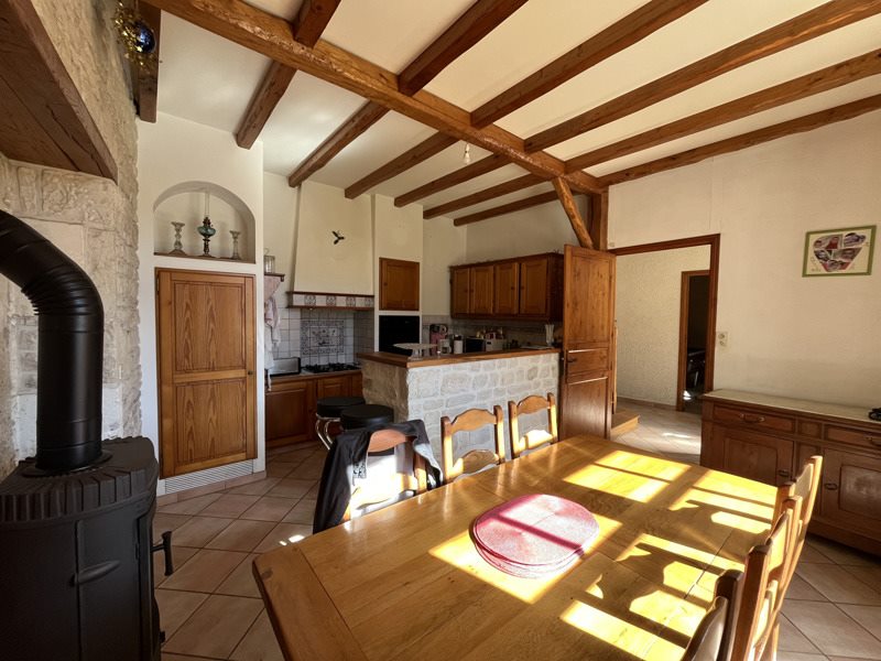 Vente Maison AIGRE - 5 pièces -130 m² - (16140)