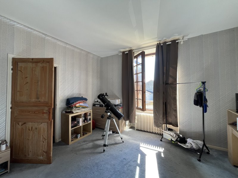 Vente Maison AIGRE - 5 pièces -130 m² - (16140)