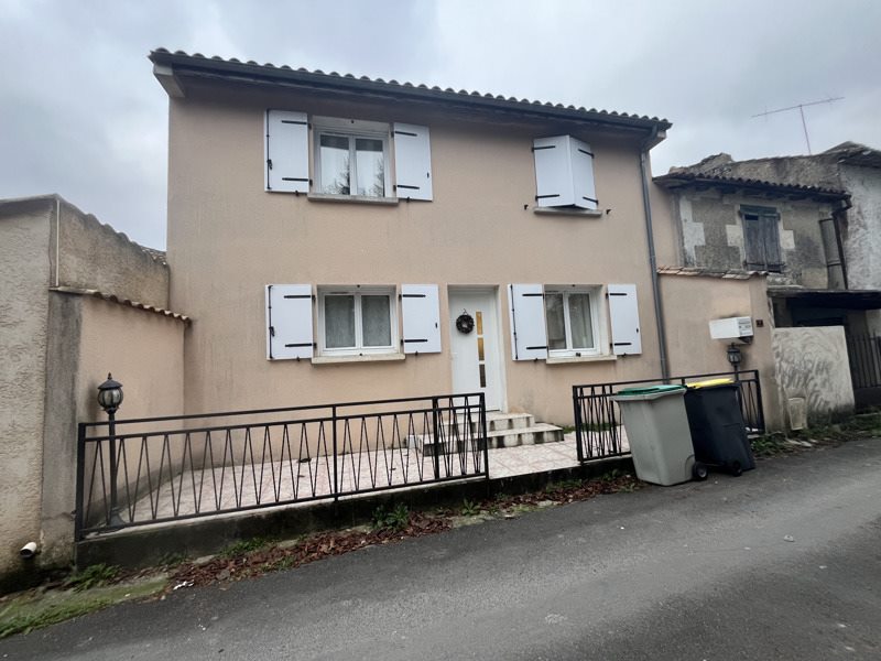 Vente Maison VARS - 6 pièces -140 m² - (16330)