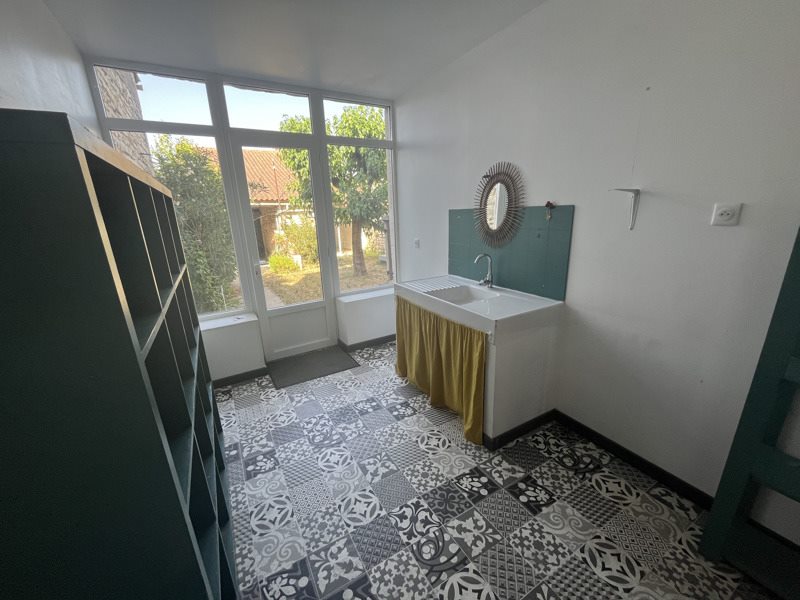 Vente Maison ROUILLAC - 9 pièces -227 m² - (16170)
