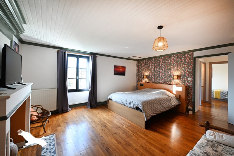 Vente Maison GENAC BIGNAC - 5 pièces -144 m² - (16170)