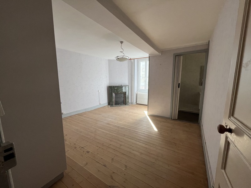 Vente Maison ROUILLAC - 5 pièces -83 m² - (16170)