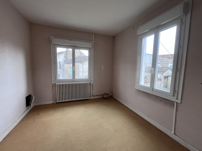 Vente Maison AIGRE - 5 pièces -103 m² - (16140)