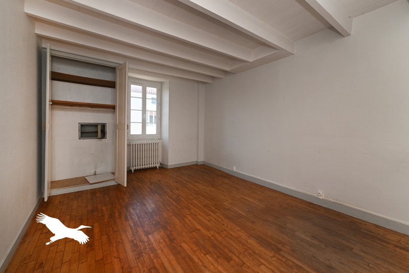 Vente Maison Rouillac - 6 pièces -195 m² - (16170)