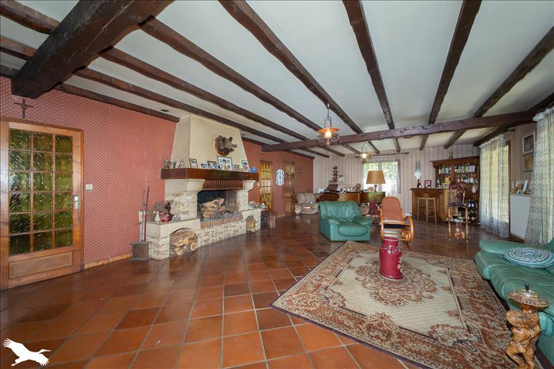Vente Maison ST PIERRE DU PALAIS - 7 pièces -190 m² - (17270)