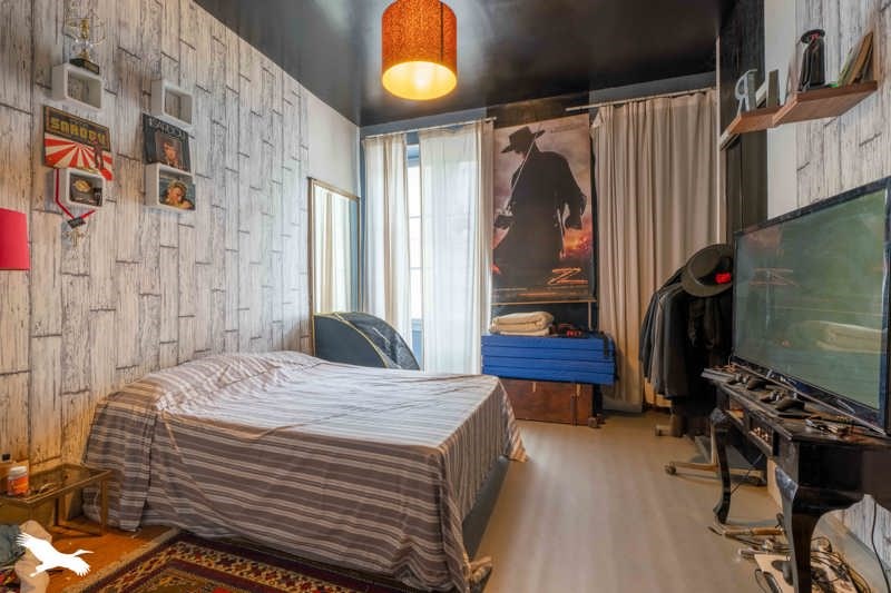 Vente Maison MONTGUYON - 14 pièces -374 m² - (17270)