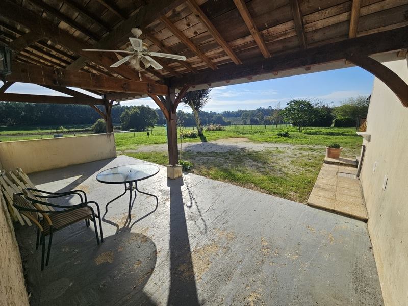 Vente Maison MONTGUYON - 5 pièces -110 m² - (17270)