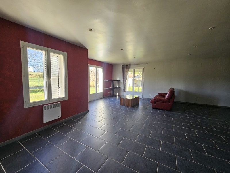 Vente Maison LE FOUILLOUX - 4 pièces -121 m² - (17270)