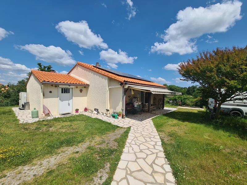 Vente Maison ST MARTIN D ARY - 5 pièces -78 m² - (17270)