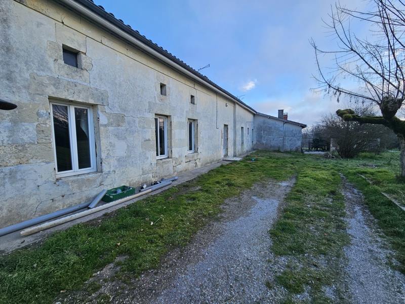 Vente Maison ORIGNOLLES - 7 pièces -103 m² - (17210)