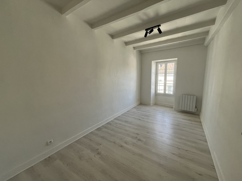 Vente Appartement MONTGUYON - 5 pièces -92 m² - (17270)