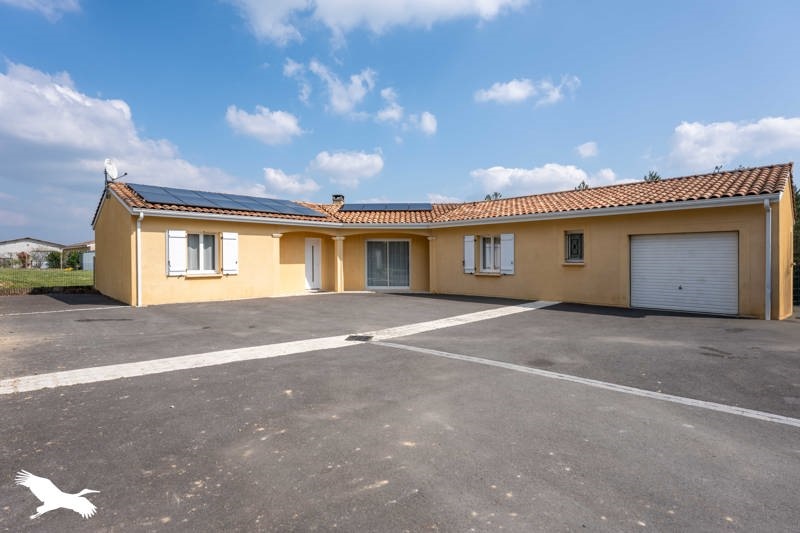 Vente Maison LE FOUILLOUX - 6 pièces -140 m² - (17270)