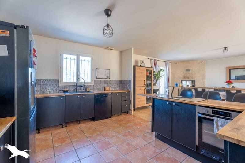 Vente Maison MONTLIEU LA GARDE - 6 pièces -161 m² - (17210)