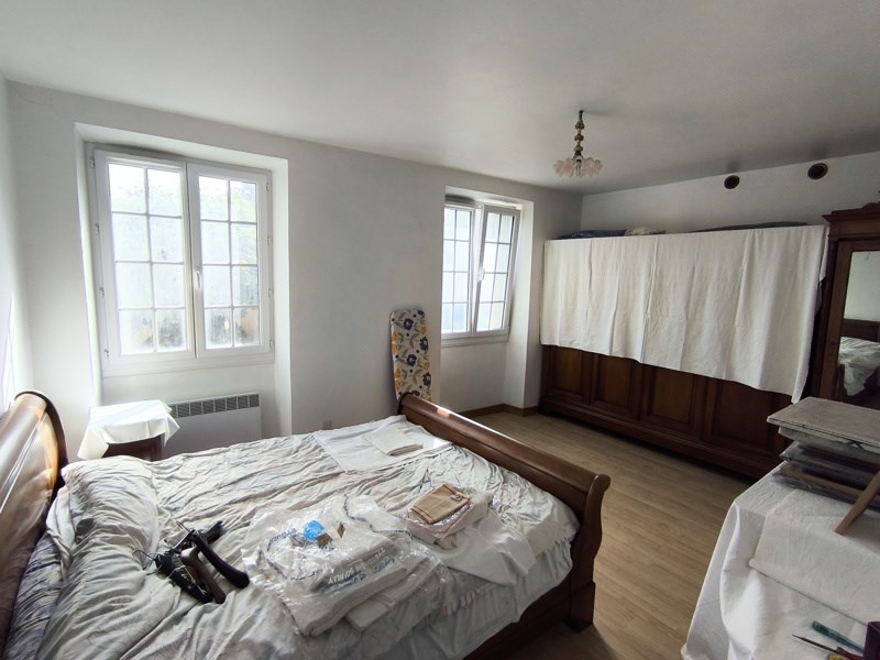 Vente Maison CLERAC - 4 pièces -162 m² - (17270)