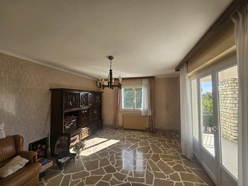 Vente Maison Montguyon - 7 pièces -151 m² - (17270)