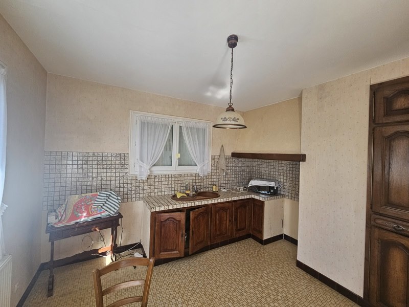 Vente Maison Montguyon - 7 pièces -151 m² - (17270)