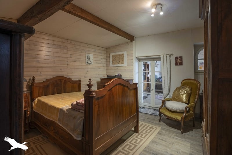 Vente Maison Le Fouilloux - 4 pièces -138 m² - (17270)