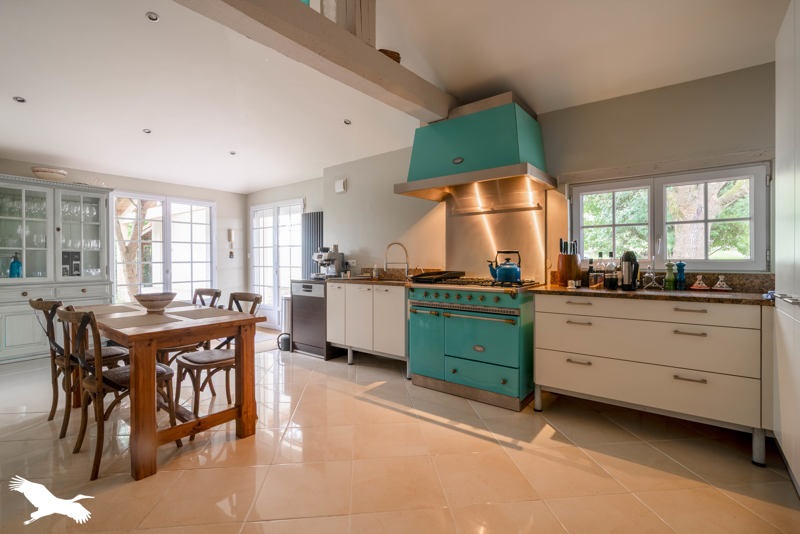 Vente Maison LE CASTERA - 8 pièces -270 m² - (31530)