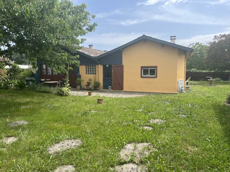 Vente Maison COURS LES BAINS - 5 pièces -168 m² - (33690)