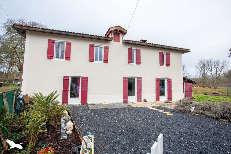 Vente Maison LUCMAU - 5 pièces -122 m² - (33840)