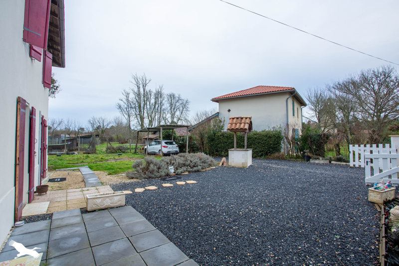Vente Maison LUCMAU - 5 pièces -122 m² - (33840)