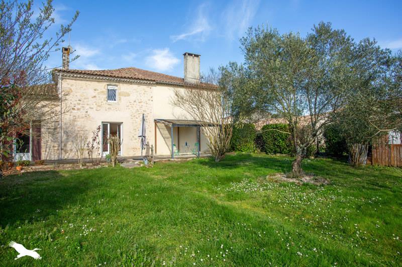 Vente Maison LADOS - 7 pièces -202 m² - (33124)