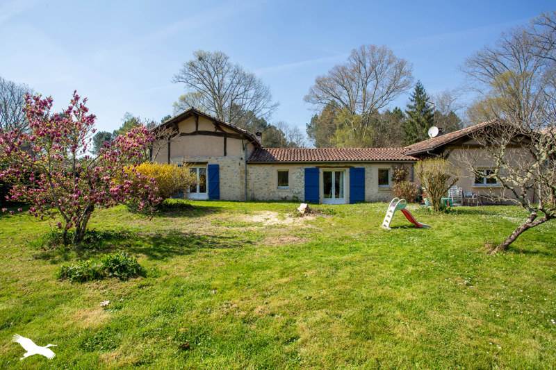 Vente Maison BERNOS BEAULAC - 7 pièces -238 m² - (33430)