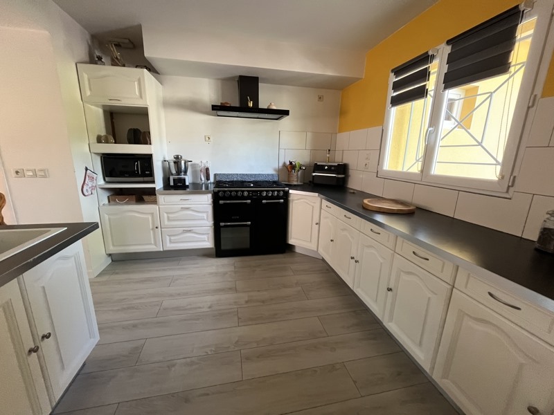 Vente Maison COURS LES BAINS - 6 pièces -142 m² - (33690)