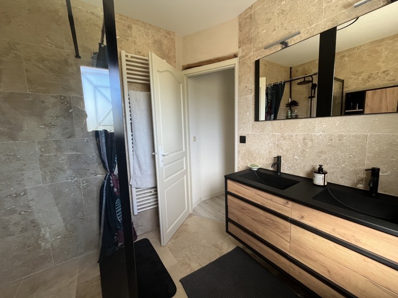 Vente Maison COURS LES BAINS - 6 pièces -142 m² - (33690)