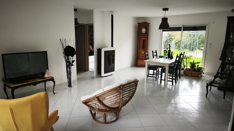 Vente Maison Lavazan - 4 pièces -87 m² - (33690)