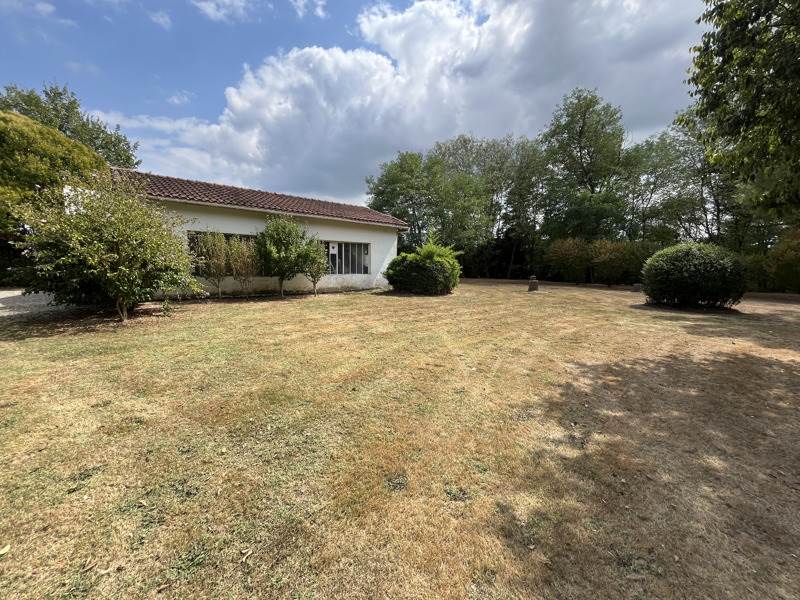 Vente Maison CASTELMAYRAN - 4 pièces -101 m² - (82210)