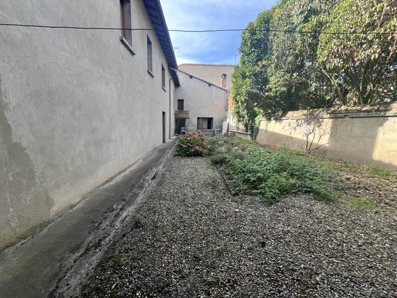 Vente Maison CASTELSARRASIN - 8 pièces -213 m² - (82100)