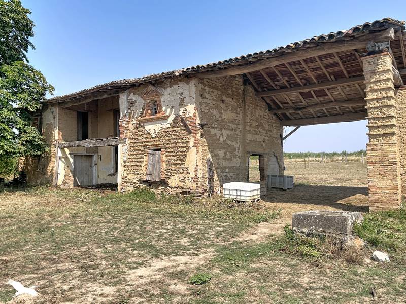 Maison 2 pièces 2000 m² · à Castelsarrasin · 2 000 m² · 75 000 €