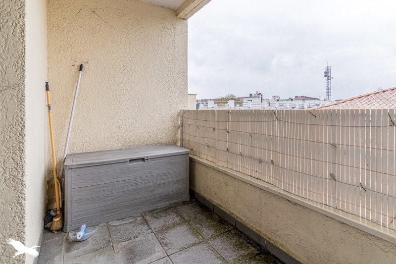Vente Appartement BORDEAUX - 2 pièces -32 m² - (33000)