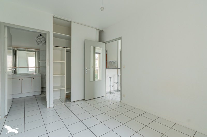 Vente Appartement BORDEAUX - 2 pièces -32 m² - (33000)