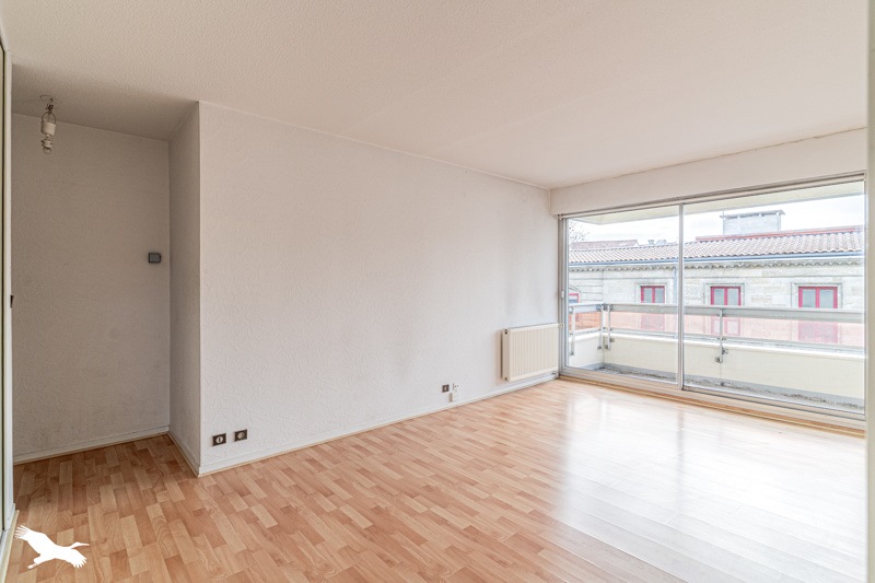 Vente Appartement BORDEAUX - 2 pièces -32 m² - (33000)