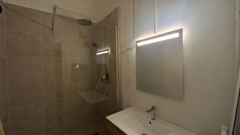 Vente Appartement BORDEAUX - 3 pièces -83,8 m² - (33000)