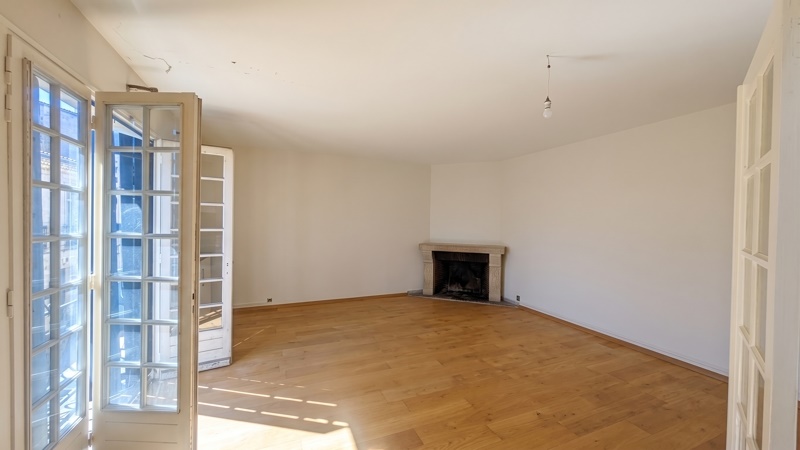 Appartement 4 pièces 93 m² · à Bordeaux · 93 m² · 296 000 €